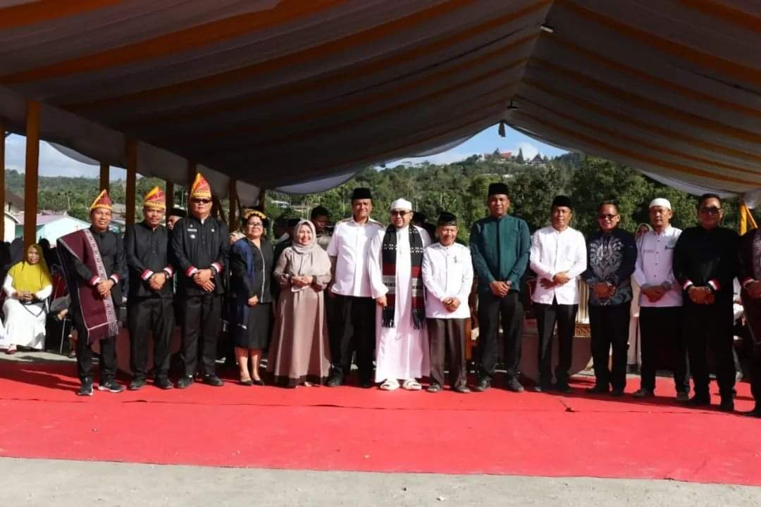 Ustadz Taufigurrahman,SQ Hadiri Pesta Oang-oang HUT Pakpak Bharat  Ke 20 Tahun