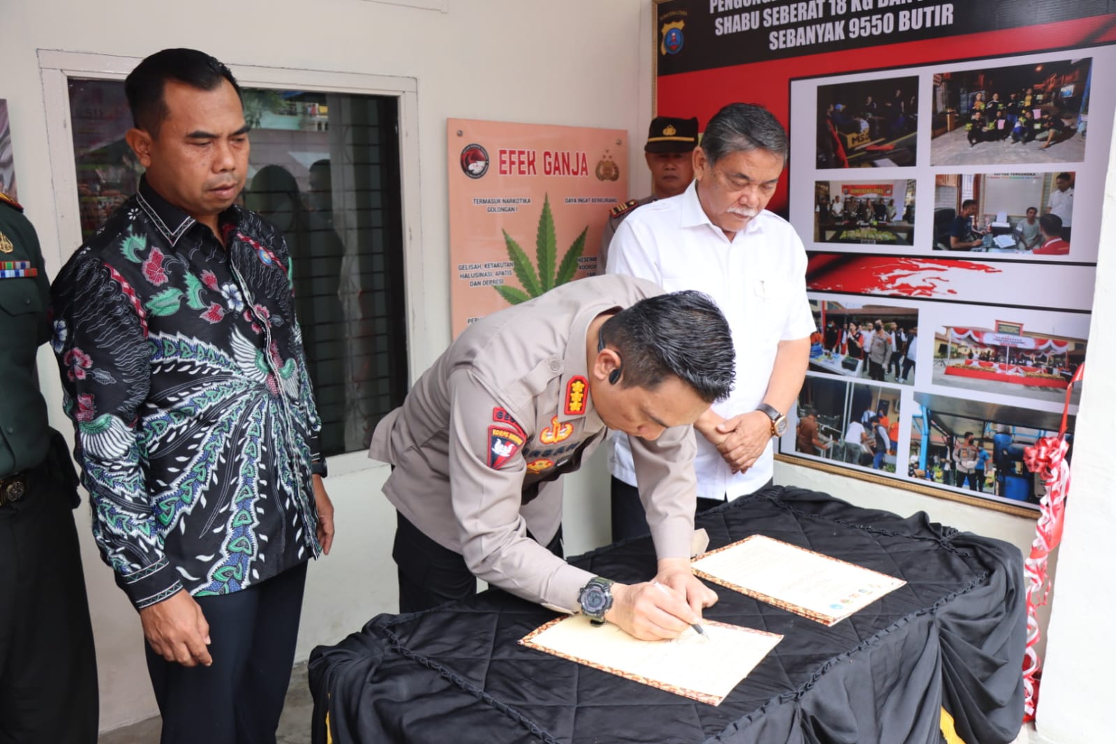 Forkopimda Kabupaten Deli Serdang resmikan Posko Kampung Bersinar Di Lubuk Pakam.