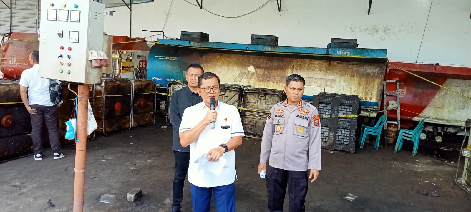 Gudang Penyelewengan Solar Bersubsidi Digerebek Polda Sumut 21 Ton Disita, Pengelola Diamankan