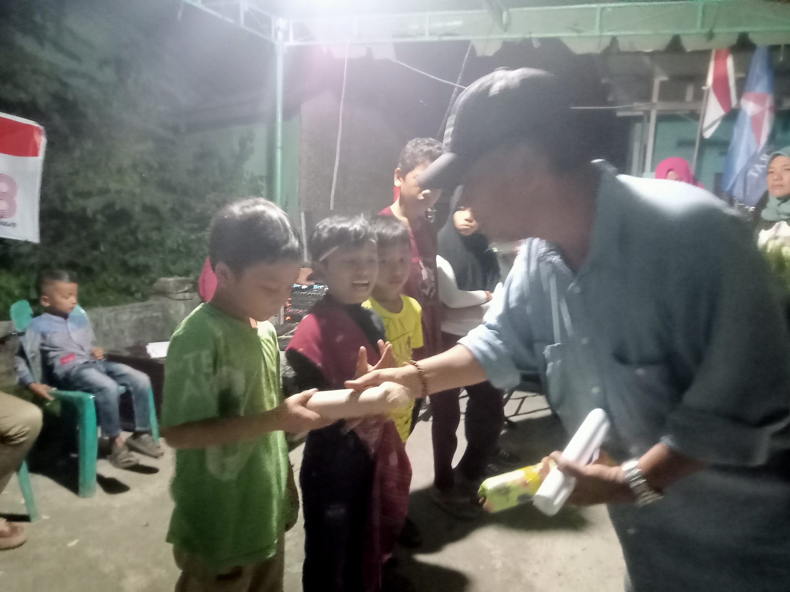 Kemeriahan Malam Penyerahan Hadiah Perlombaan Hari Kemerdekaan RI ke 78 di Komplek KIP Paya Gambar