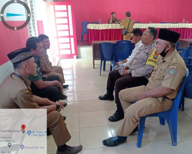 Bhabinkamtibmas Polsek Air Joman Sambang Desa Banjar