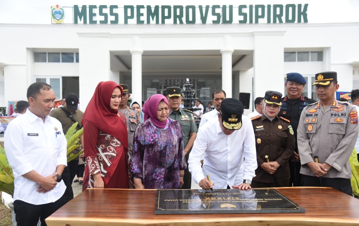 Diresmikan Gubsu Edy Rahmayadi, Bupati Tapsel Dolly Pasaribu Berharap Mess Pemprovsu Beri Dampak Positif Bagi Masyarakat