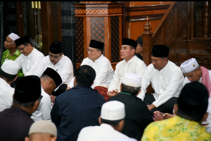 Salurkan 800 Asuransi Jiwa, Gubsu Berharap Nelayan Sibolga dan Tapteng Lebih Makmur