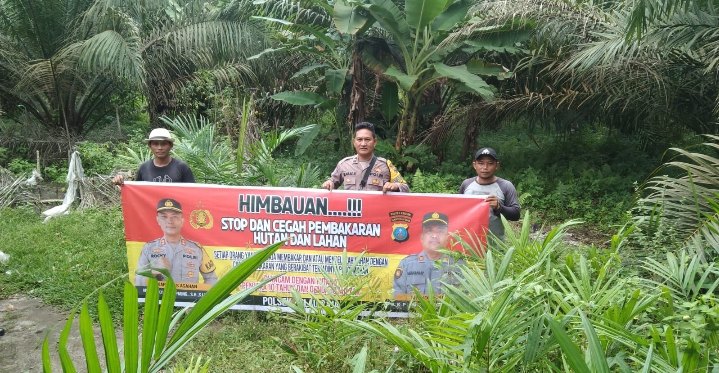 Bhabinkamtibmas Sosialisasi Karhutla di Wilayah Hukum Polsek Pulau Raja