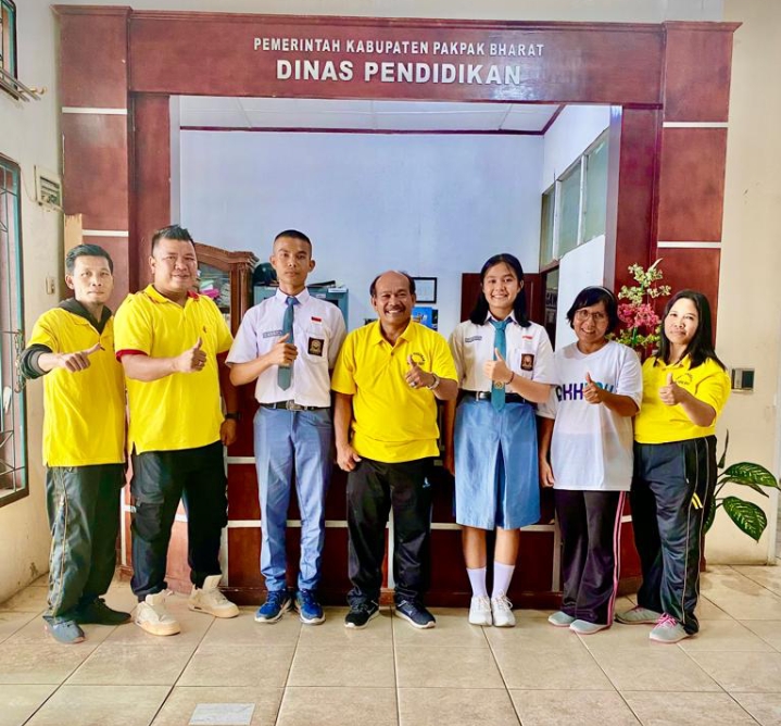 Pemkab.Pakpak Bharat Lepas Pelajar SMA Pelatihan Paskibraka Tingkat Provsu