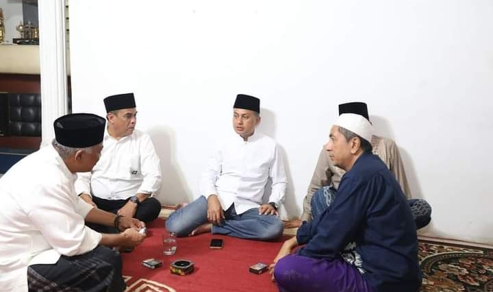 Bupati dan Wabup Madina Takziah ke Rumah Almahumah Hj.Zahara Hannum Lubis, Sukhairi Nasution Sampaikan Rasa Duka yang Mendalam