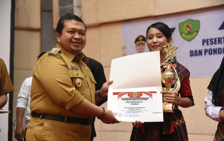 Bupati Dolly Pasaribu Berharap Anak-Anak Tapsel Dapat Lestarikan Budaya Lokal Lewat Lagu Daerah