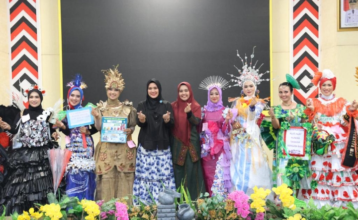 Kecamatan Sipirok Raih Juara Umum Jambore Kader Dasawisma Tingkat Kabupaten Tapsel, Ini Penjelasan Ketua TP PKK Ny Rosalina Dolly Pasaribu