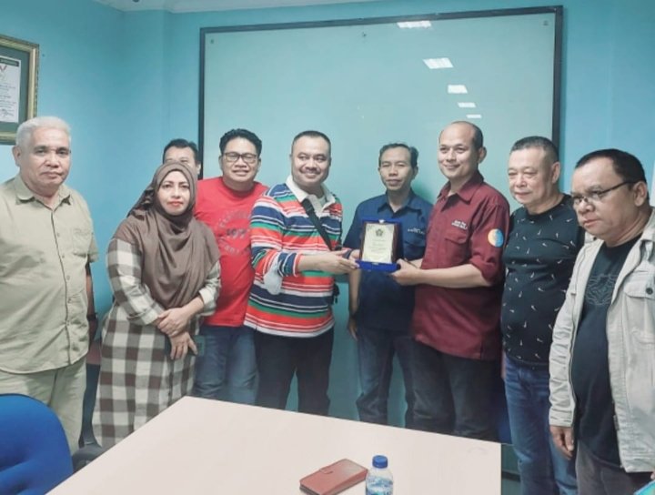 Kunjungan Pengurus PWI dan SPS Sumut ke Radar Bali, Pemilu 2024, Efek Jokowi Dinilai Masih Berpengaruh