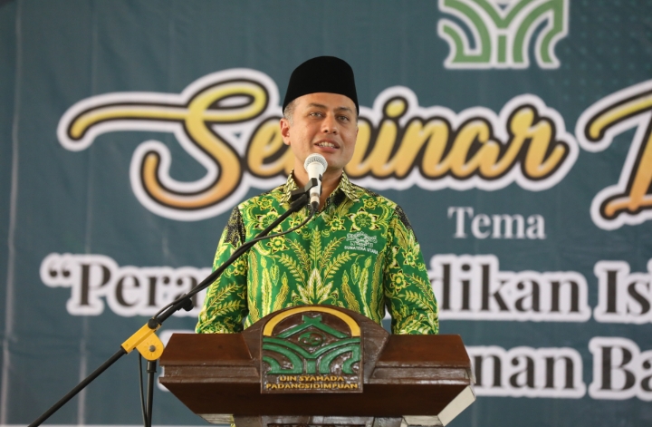 Musa Rajekshah Ingatkan Mahasiswa Pentingnya Iman dalam Mencari Ilmu