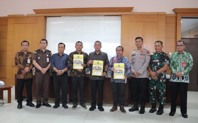 Penandatangan Naskah Perjanjian Hibah BMD Paluta, Bupati Andar Amin Harahap : Dapat Bermanfaat untuk Masyarakat Simpang Baragas-Simangambat Julu