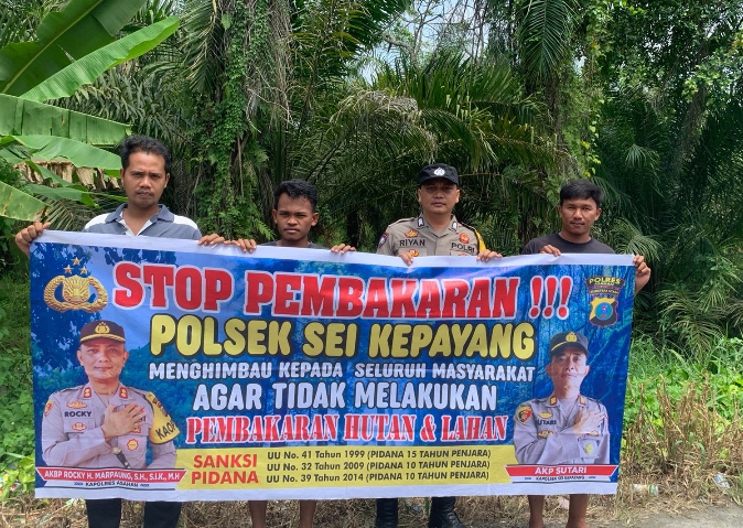Sosialisasi Tentang Karhutla, Ini Penyampaian Bhabinkamtibmas Polsek Sei Kepayang