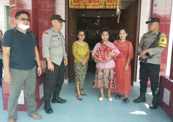 Polsek Air Joman Pengamanan di Gereja HKBP Desa Punggulan