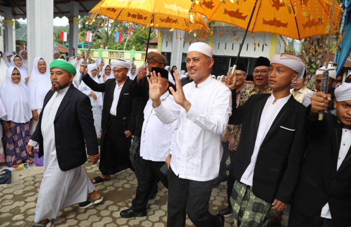 Hadiri Peringatan Lahirnya Yayasan Al Yusufiyah, Musa Rajekshah Apresiasi Masyarakat Padangsidimpuan Aktif di Pengajian