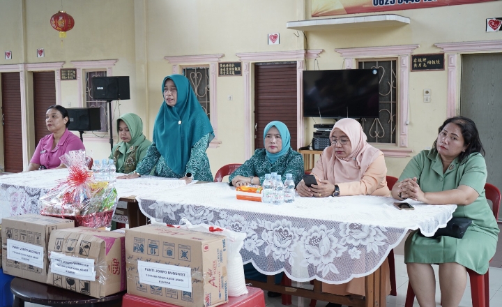 Pemerintah dan TP PKK Asahan Salurkan Bantuan Sembako Jelang HUT ke 78 RI