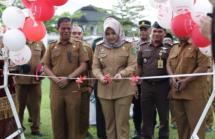 Wabup Madina Buka Pagelaran Expo, Atika Nasution : Berharap Dapat Menggairahkan Pelaku Ekonomi Kreatif