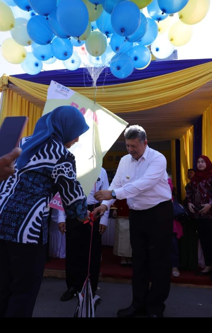 Wako Solok Hadiri Lounching Kantor Cabang Pembantu Syariah Bank BTNÂ  KCPS Solok