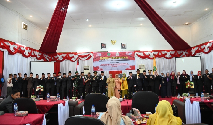 Dengar Pidato Kenegaraan Presiden RI, Kapolres Padangsidimpuan Hadiri Rapat Paripurna DPRD