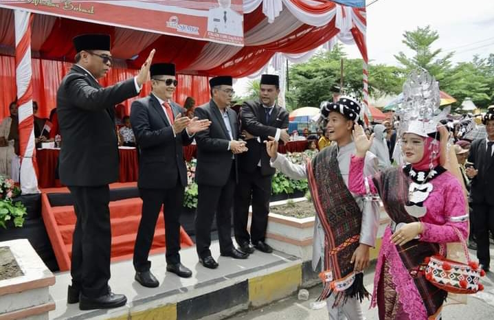 Sambut HUT ke 78 RI, Pemkab Madina Gelar Pawai Karnaval