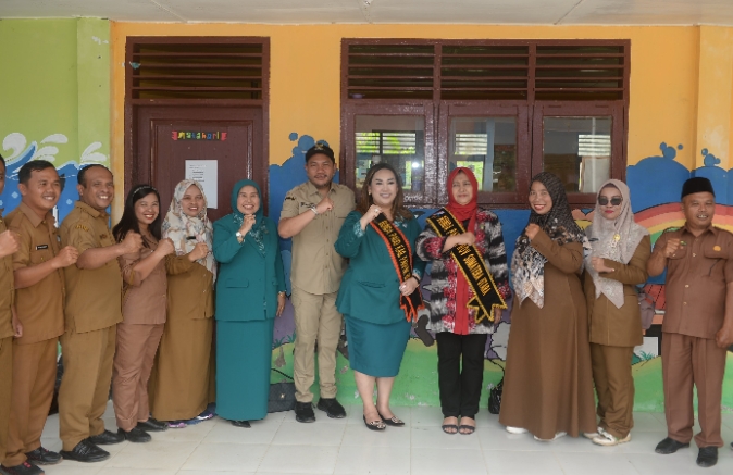 Nawal Lubis Terkesan Anak-Anak TK Pembina Mipandena Singgabur Pintar dan Aktif