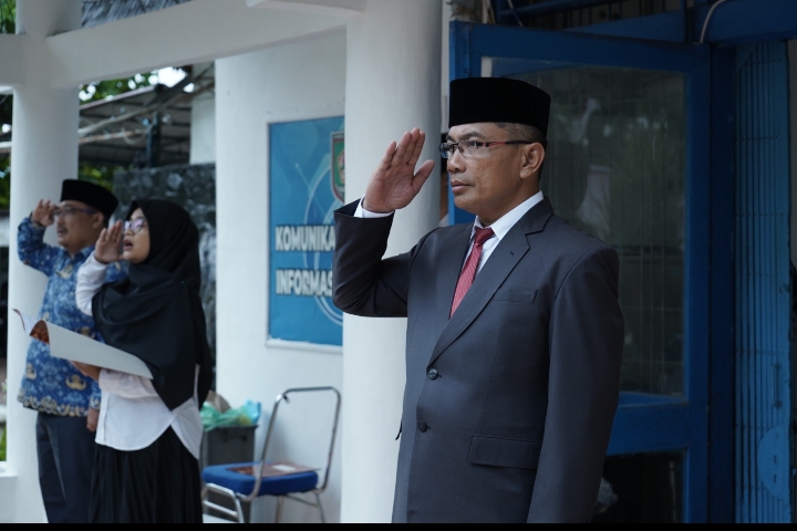 Dinas Kominfo Asahan Gelar Upacara Pengibaran Bendera Peringati HUT ke 78 RI