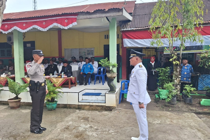 Personel Polsek Kota Kisaran Hadir Dalam Upacara Pengibaran Bendera Merah Putih Tahun 2023