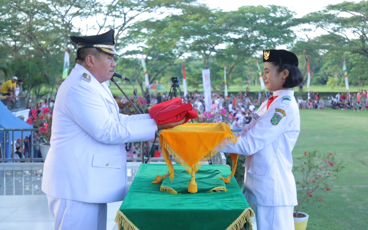 Wakil Bupati Asahan Pimpin Upacara Penurunan Bendera Merah Putih