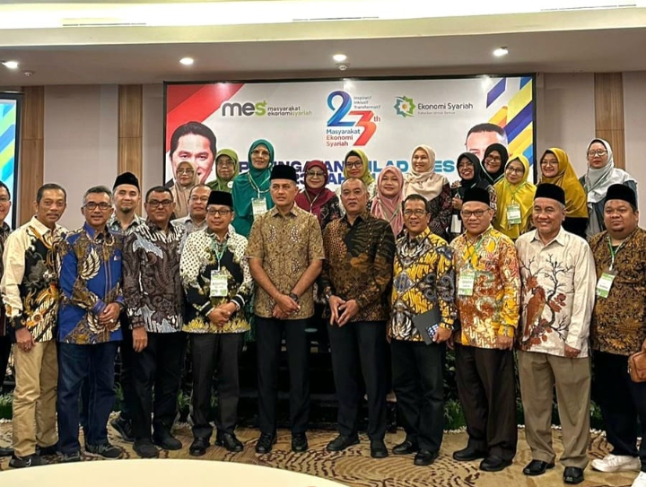 Milad ke-23, MES Sumut Santuni Anak Yatim dan Gelar Raker