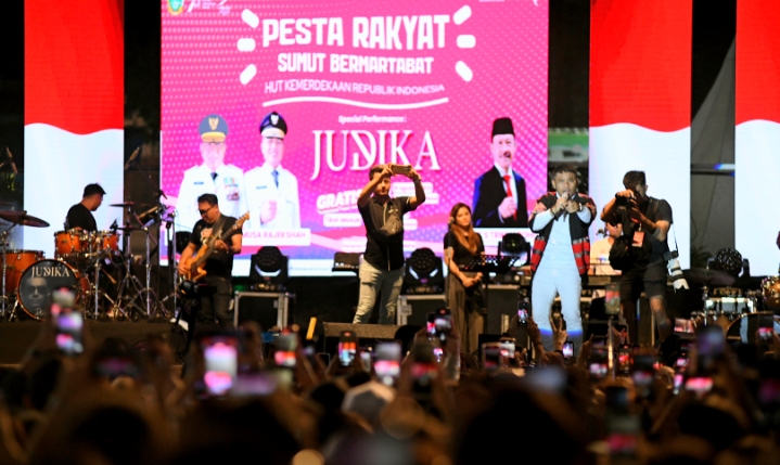 Ribuan Masyarakat Hadiri Pesta Rakyat Sumut Bermartabat, UMKM Kecipratan Untung Berlipat