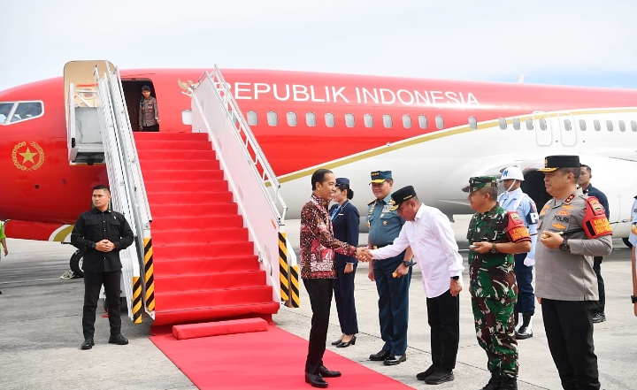 Sambut Presiden Jokowi di Bandara Kualanamu, GubsuÂ Sebut Sumut Spesial
