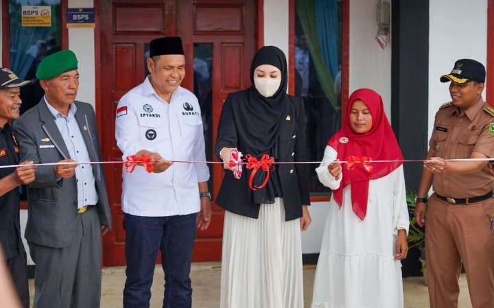 Bupati Solok Bersama Anggota Komisi V Kunjungi Nagari Batu Bajanjang