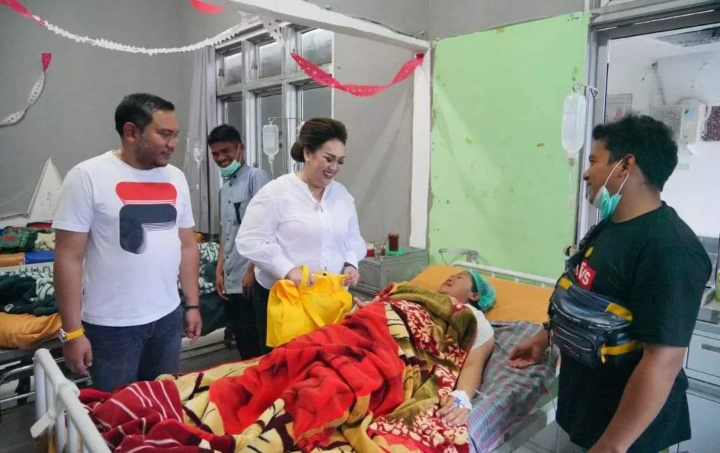 Tiga Anak Bayi Lahir Momen HUT RI Ke 78, Bupati Pakpak Bharat Temui Keluarga