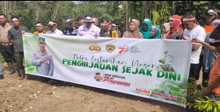 Polsek Bandar Pulau Penanaman Pohon Dalam Rangka HUT RI-78Â 