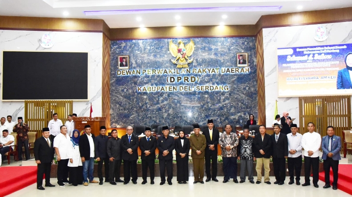 Alfi Syahra Dilantik Jadi Anggota DPRD Deli Serdang Gantikan Alm Legimun , Wabup: Selamat Menjalankan Tugas!