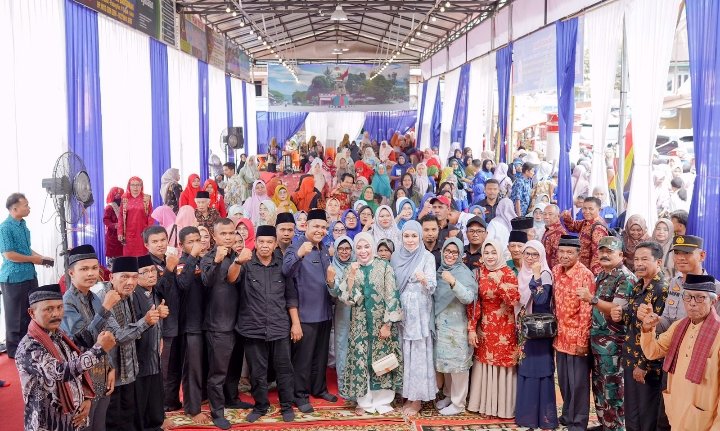 Bupati Solok Bersama Anggota DPR RI Komisi V Temu Ramah Dengan Masyarakat Nagari Cupak