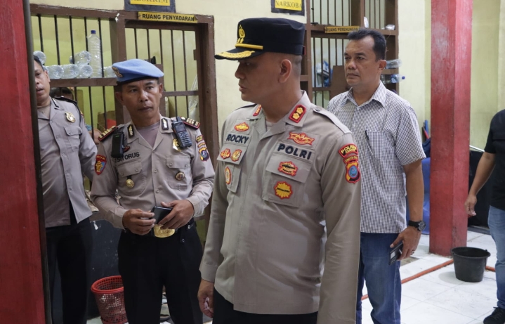 AKBP Rocky Cek dan Kontrol Ruang Tahanan Mapolres Asahan