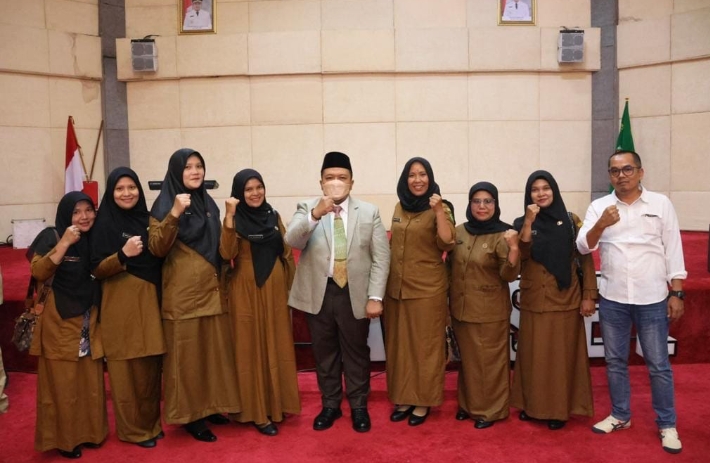 Bupati Tapsel Dolly Pasaribu Lantik Pejabat Administrator, Pengawas, dan Guru
