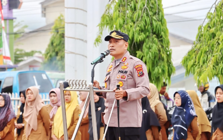 Jadi Irup di Sekolah SMKN 1,AKBP Dudung Setyawan Berikan Pesan Ini ke Pelajar Padangsidimpuan