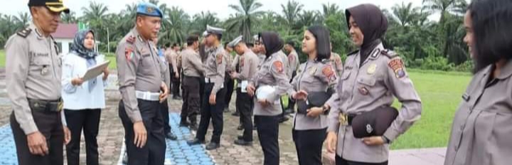 Rangkaian HUT Polwan ke -75, Kasi Propam Laksanakan Gaktiblin ke Personil Polwan Di Lapangan Apel Mako Polres Palas