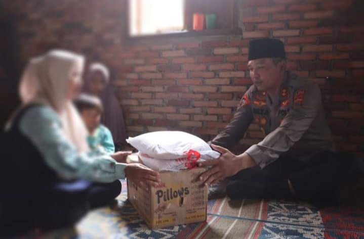 AKBP Reza CAS Bersama Personel Polres Madina Lakukan Trauma Healing Kepada Korban Cabul