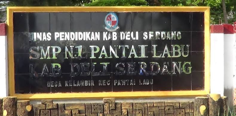 Kepsek SMPN 1 Pantai Labu Diduga Langgar PP No 17 Tahun 2010, Pakain Seragam Sekolah Siswa Ajaran Baru 2023 Dibandrol Rp570 Ribu