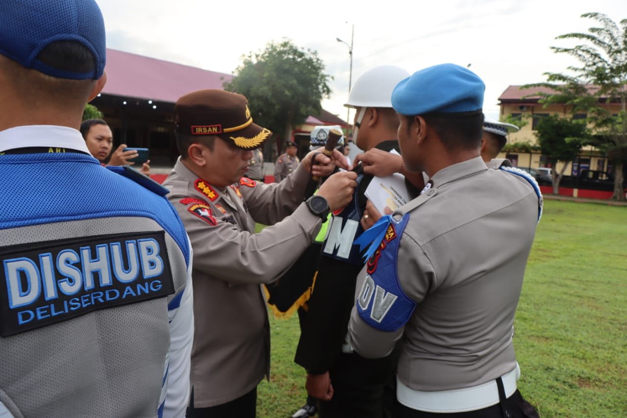 Kapolresta Deli Serdang Pimpin Apel Gelar Pasukan Ops Zebra Toba 2023