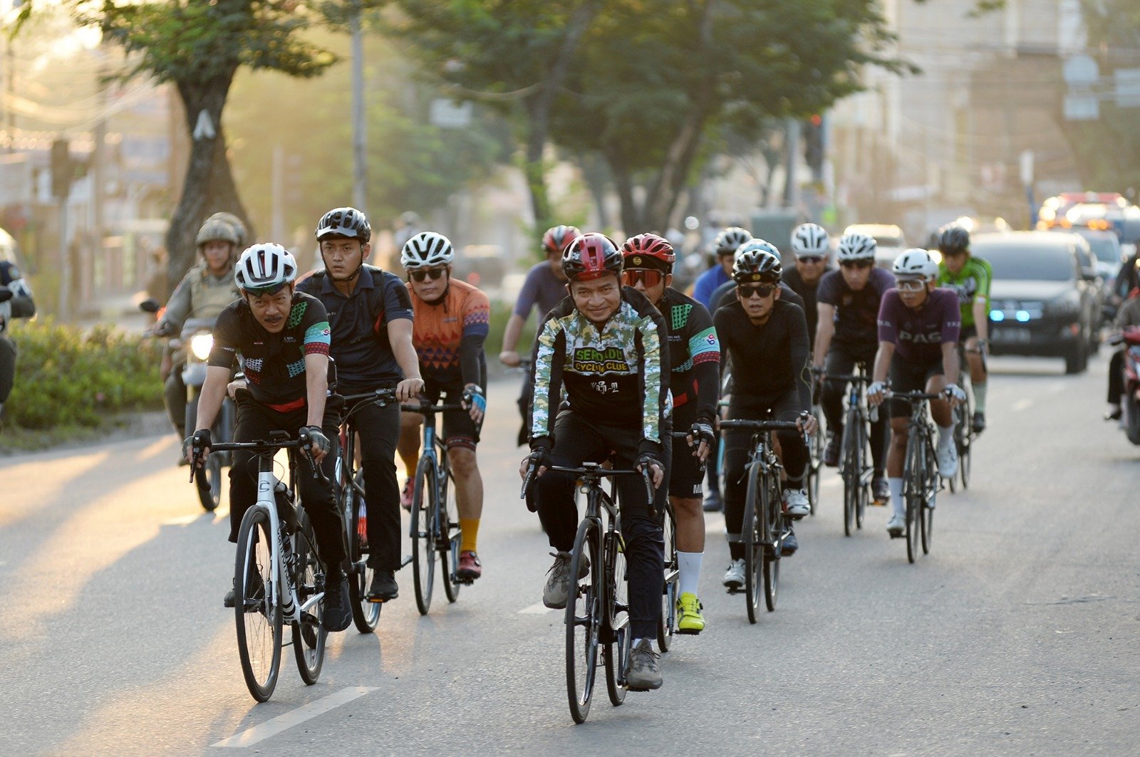 Gowes Keliling Kota, Pj Gubernur Sumut Hassanudin Sapa Masyarakat