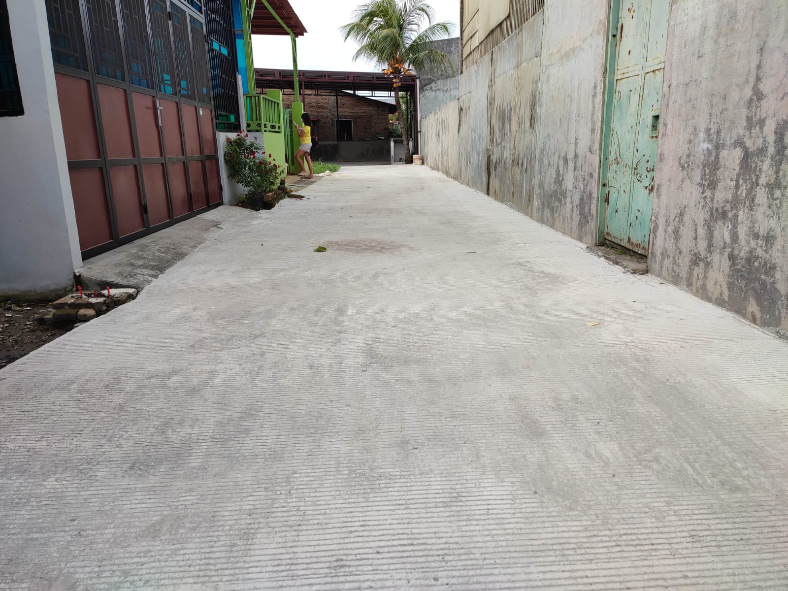 Dinas SDABMBK Kota Medan Tuntaskan Pembetonan Jalan Swadaya Gang Chi Kung