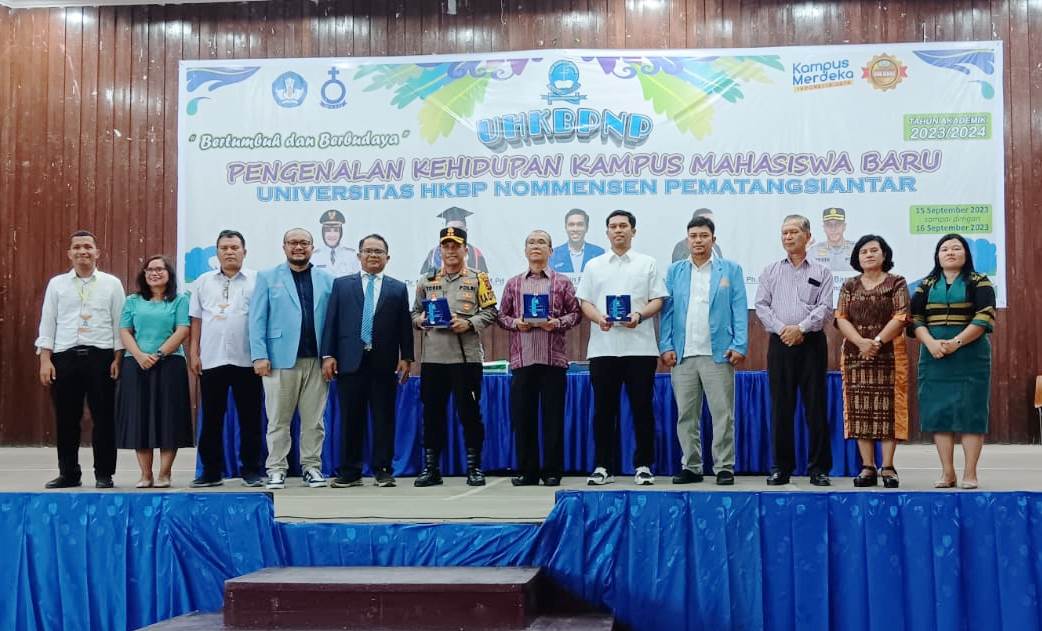 Wali Kota Pematang Siantar dr Susanti Dewayani menjadi pembicara dalam Kuliah Umum di Universitas HKBP Nommensen