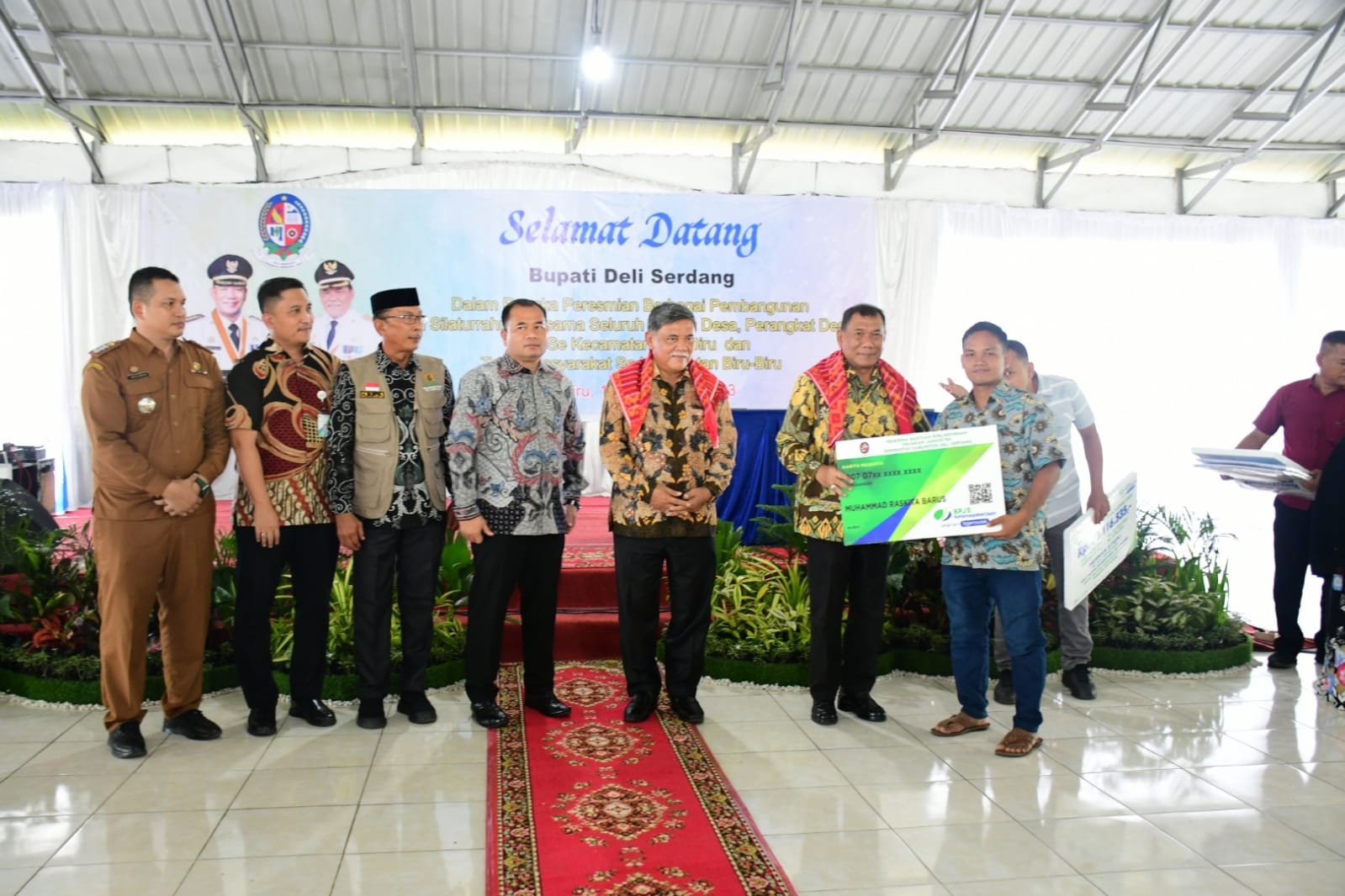 Kunjungan ke Kecamatan Biru Biru Bupati: Pelihara dan Jagalah Kebersamaan dan Kerjasama!