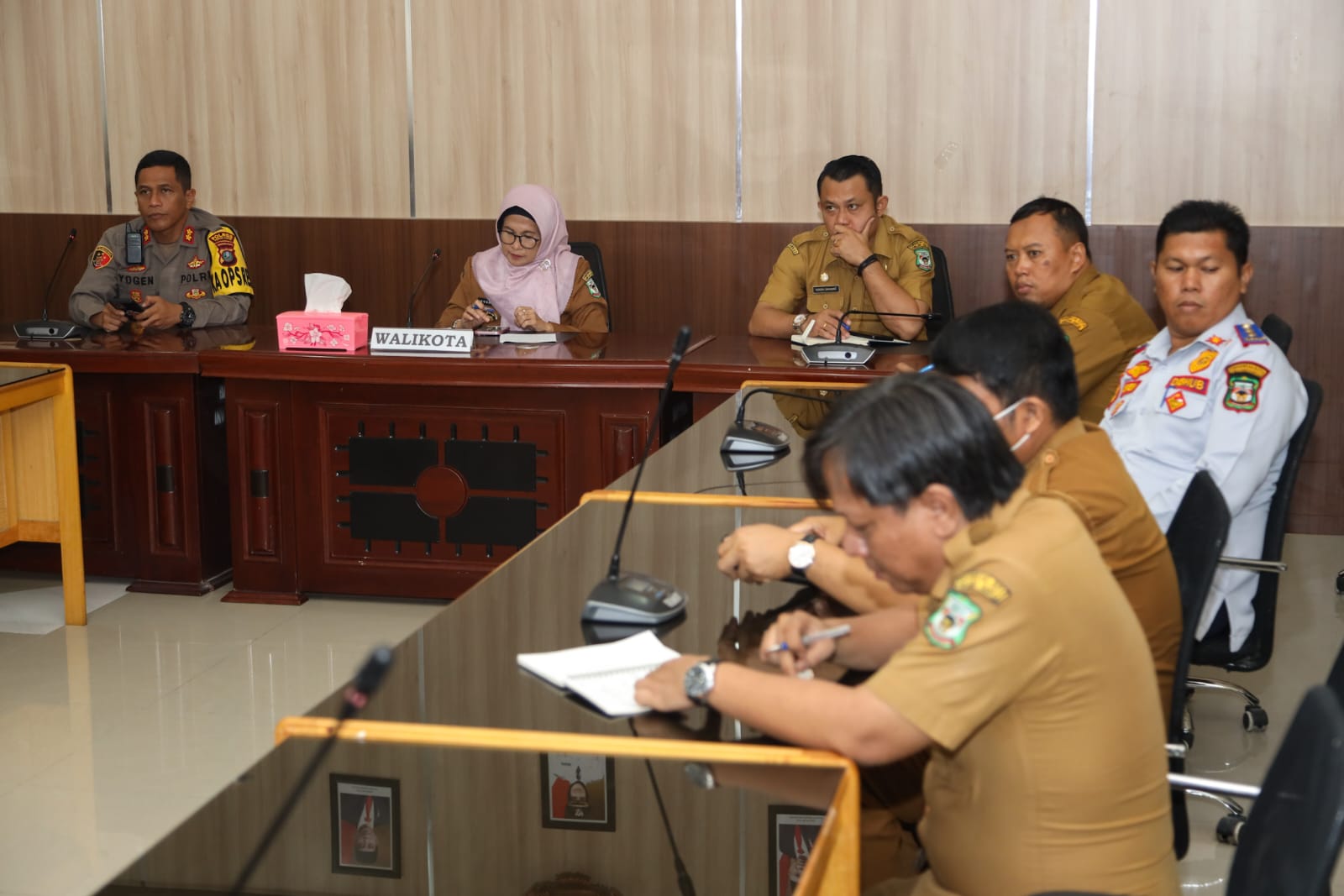 Wali Kota menghadiri Rapat Koordinasi (Rakor) Pembahasan Langkah Konkret Pengendalian Inflasi Daerah