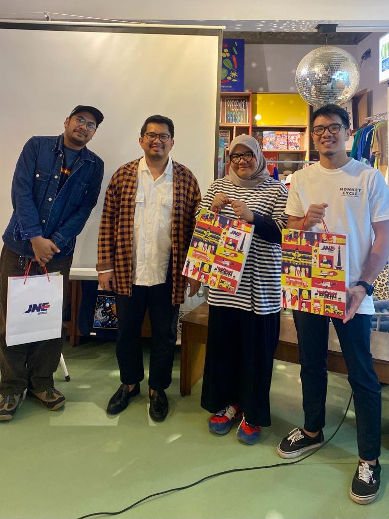 JNE Kolaborasi dengan Tab Spa dan Grammars, Tampilkan Hasil Karya Seniman Disabilitas.