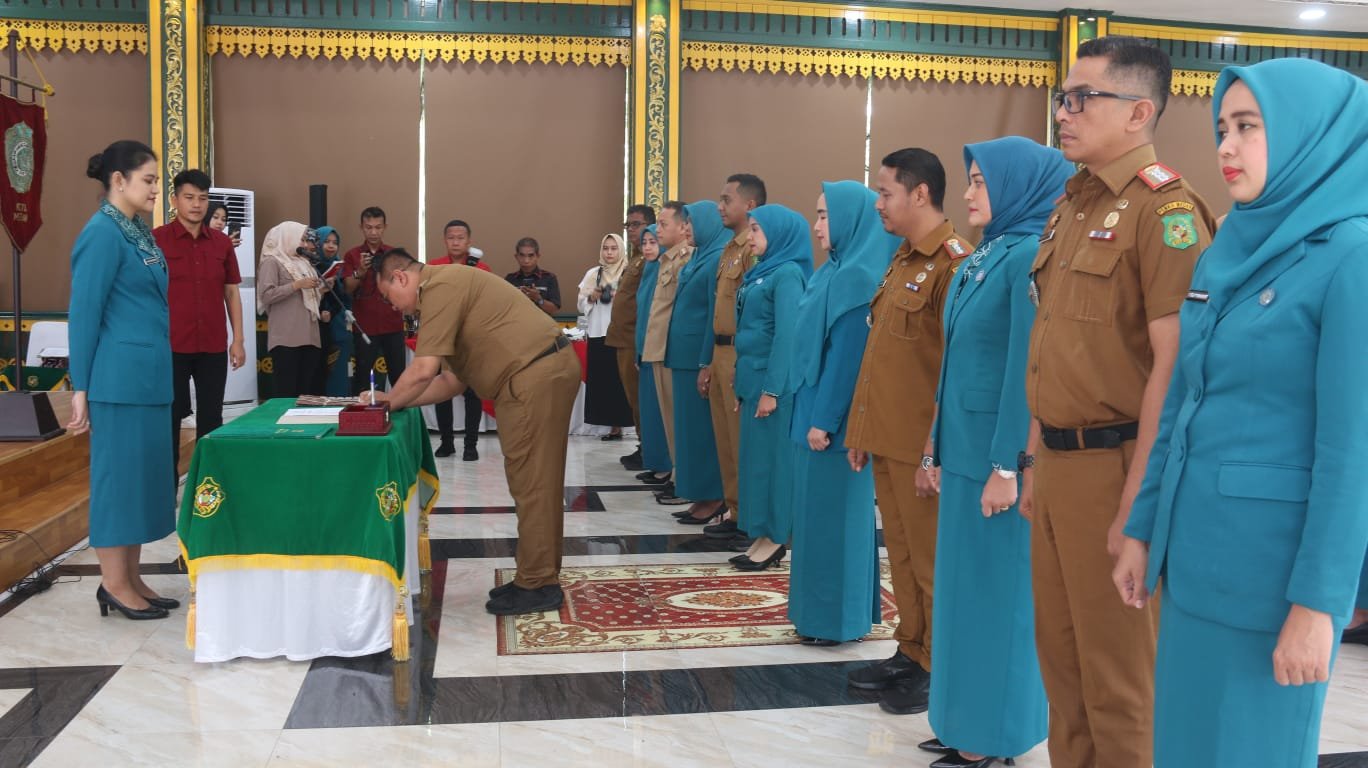 Lantik Ketua TP PKK Kecamatan dan Bunda PAUD Kecamatan, Ini Pesan Kahiyang Ayu Bobby Nasution