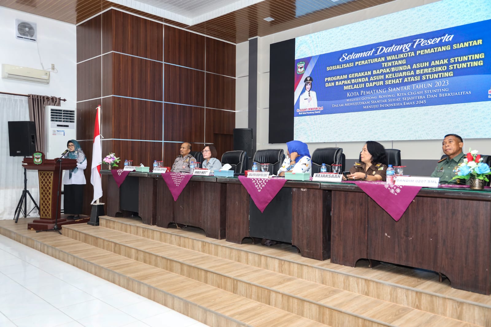Wali Kota Pematang Siantar dr Susanti Dewayani SpA menghadiri kegiatan Sosialisasi Peraturan Wali Kota (Perwa)